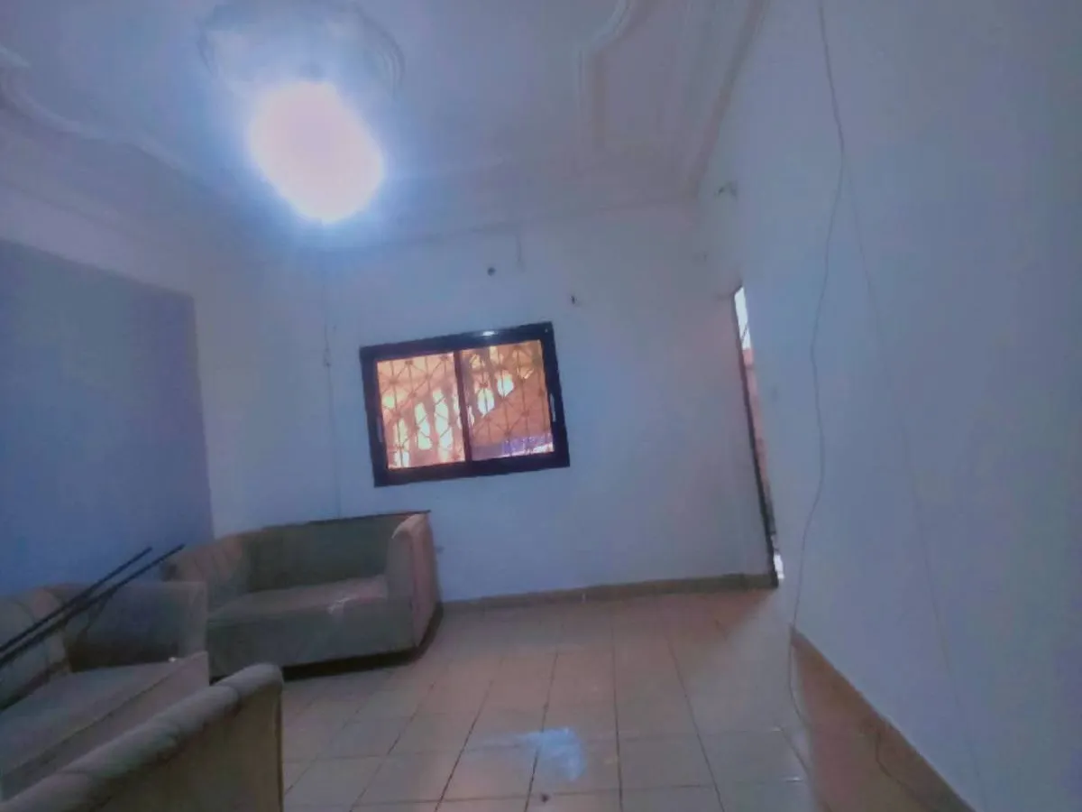 Appartement 2 chambres à louer à Makepe
