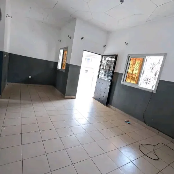 Studio moderne à louer à Damas