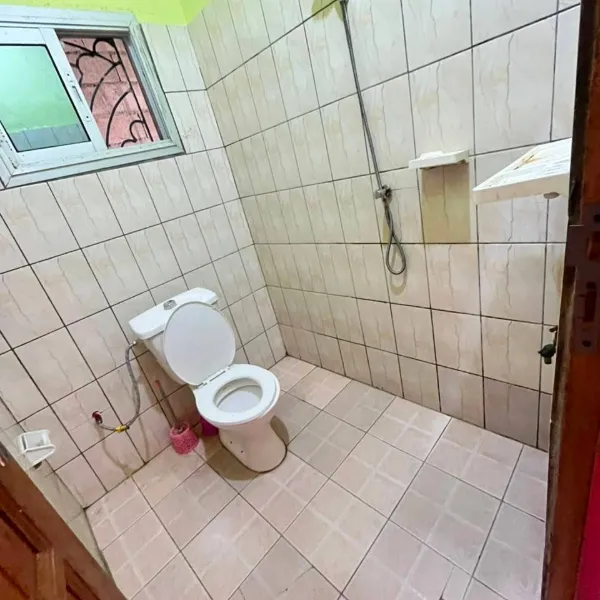 Vaste studio moderne à louer à PK12