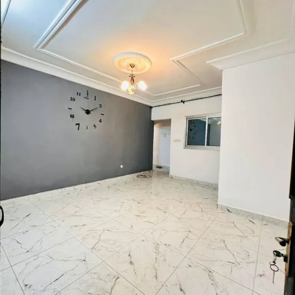 Studio moderne à louer à Nsimeyong