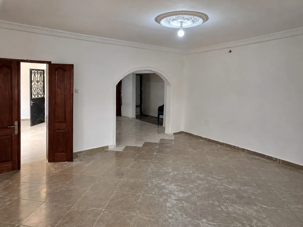 Maison 3 chambres à louer au Camp Sonel Essos