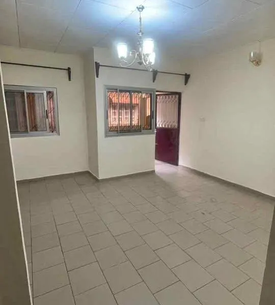 Appartement moderne 2 chambres à louer à Biyem-Assi Rond-Point Express