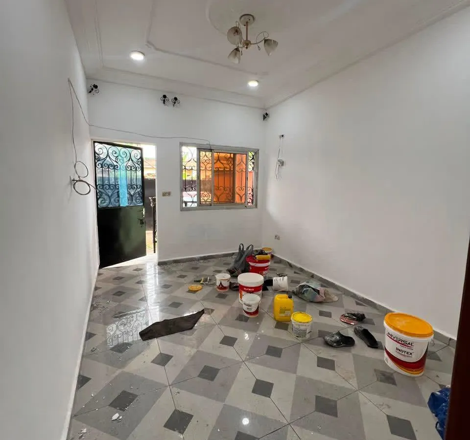 Studio moderne à louer à Obili