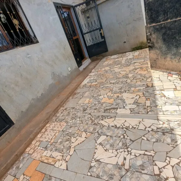 Appartement 2 chambres à louer à Mimboman Opep