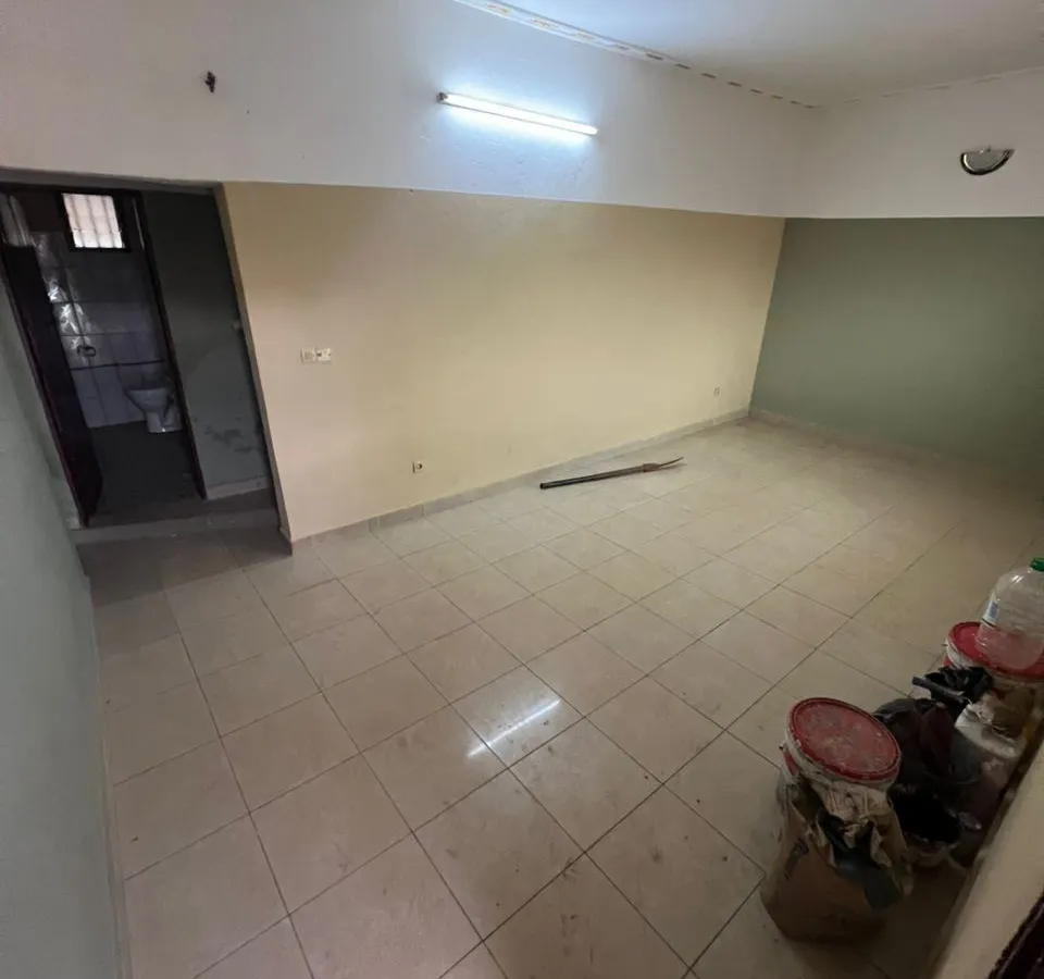 Appartement individuel 2 chambres à louer à Ngousso