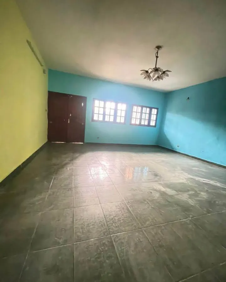 Appartement moderne individuel à louer à biyem-assi jouvence