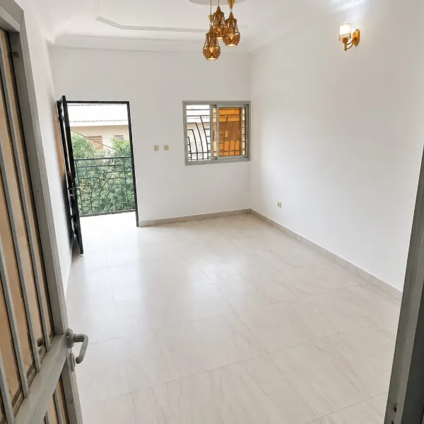 Appartement à louer situé à Maképé mari lumière