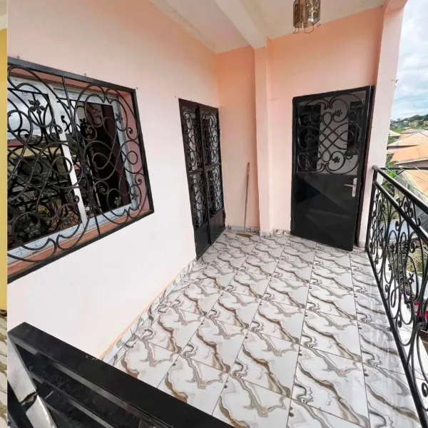 Appartement ultra moderne 2 chambres à louer à Obobogo