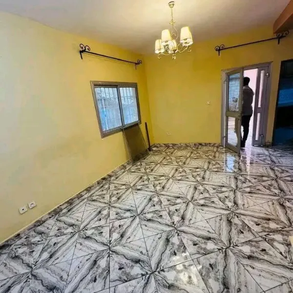 Studio moderne à louer à Damas Fraternité