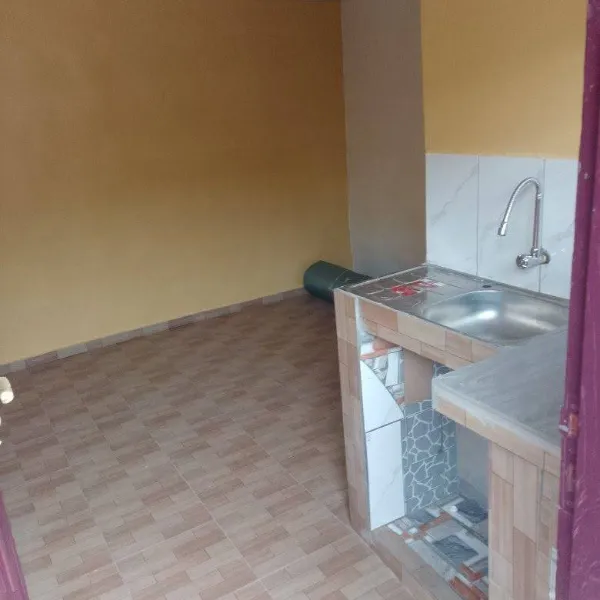 Chambre moderne à louer Nkolmesseng
