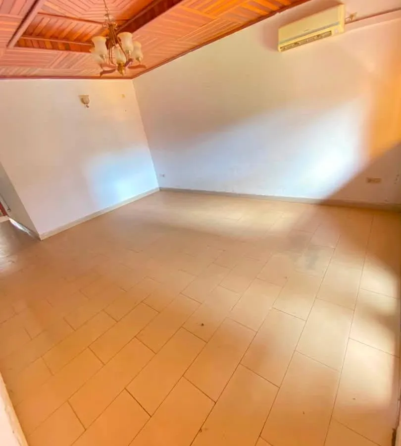 Appartement haut standing 3 chambres à louer à Nouvelle Route Nkolbisson