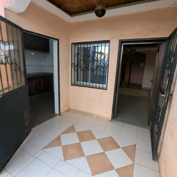 Appartement 2 chambres à louer à Éleveur