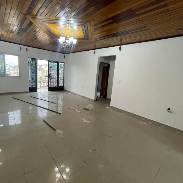 Vaste appartement 3 chambres à louer à Damas