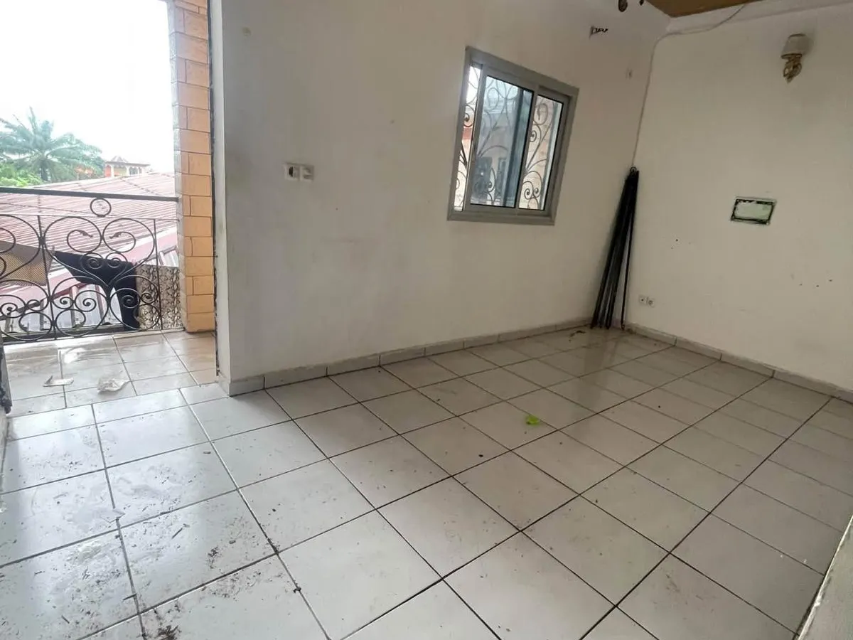 Studio moderne à louer à Nyalla Pariso