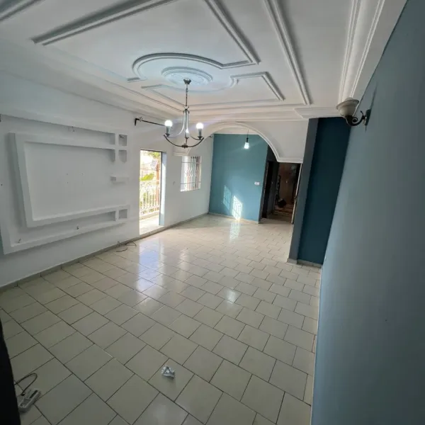 Appartement haut standing 2 chambres à louer à Ngousso