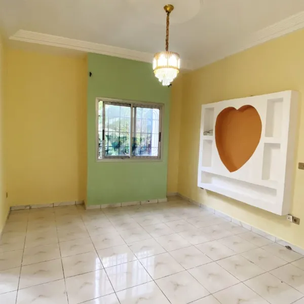 Studio moderne à louer à Jouvence