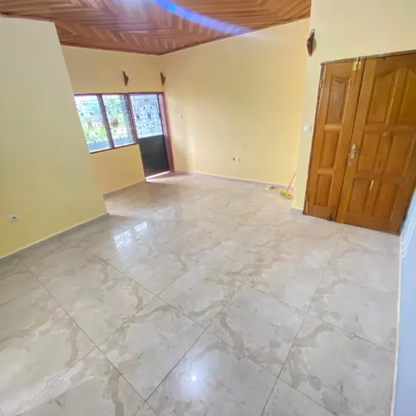 Appartement 2 chambres à louer à Nkolbisson