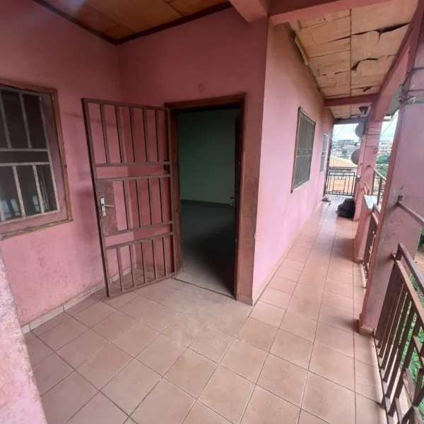 Appartement 2 chambres avec balcon à louer à Damas