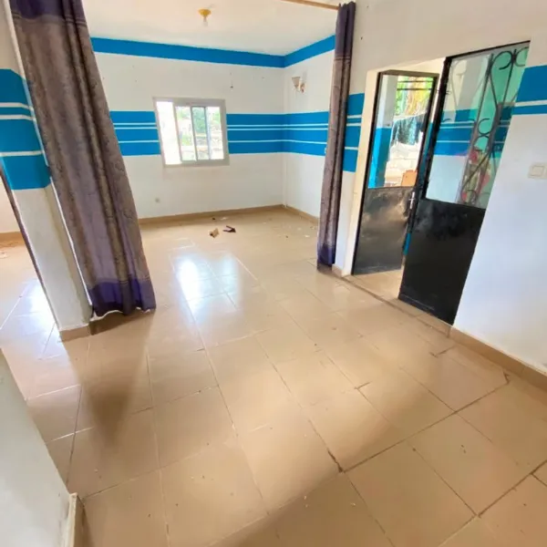 Studio moderne à louer à Etoug-Ebé