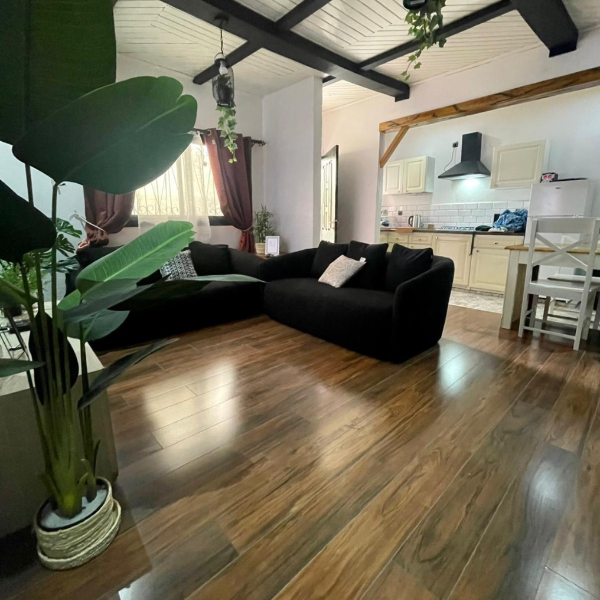 Appartement meublé 2 chambres à louer à Bonamoussadi, Santa Barbara