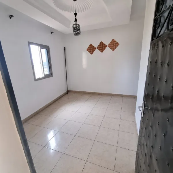 Studio moderne à louer à Ngousso