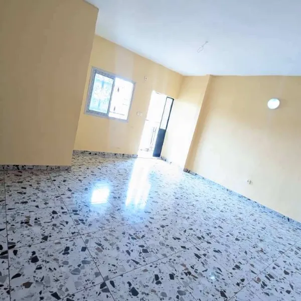 Appartement 2 chambres à louer à Damas Ebom