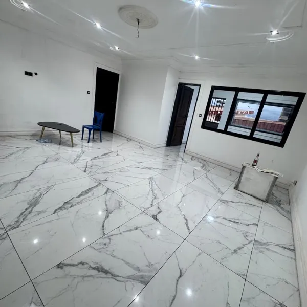 Appartement 4 chambres 3 douches à louer à Chapelle Ngousso