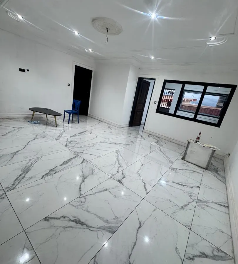 Appartement 4 chambres 3 douches à louer à Chapelle Ngousso