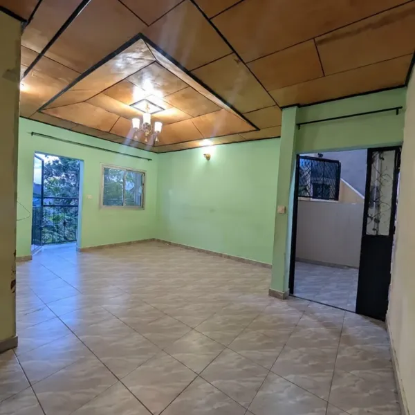 Studio à louer à Ahala