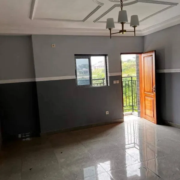 Studio moderne à louer à Village