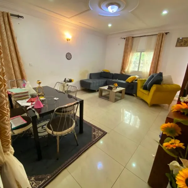 Appartement 2 chambres à louer à Nkolbisson