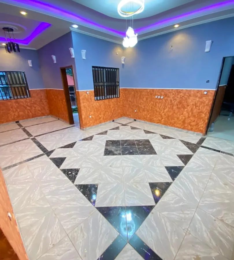 Appartement moderne 2 chambres à louer à Carrefour Tsimi