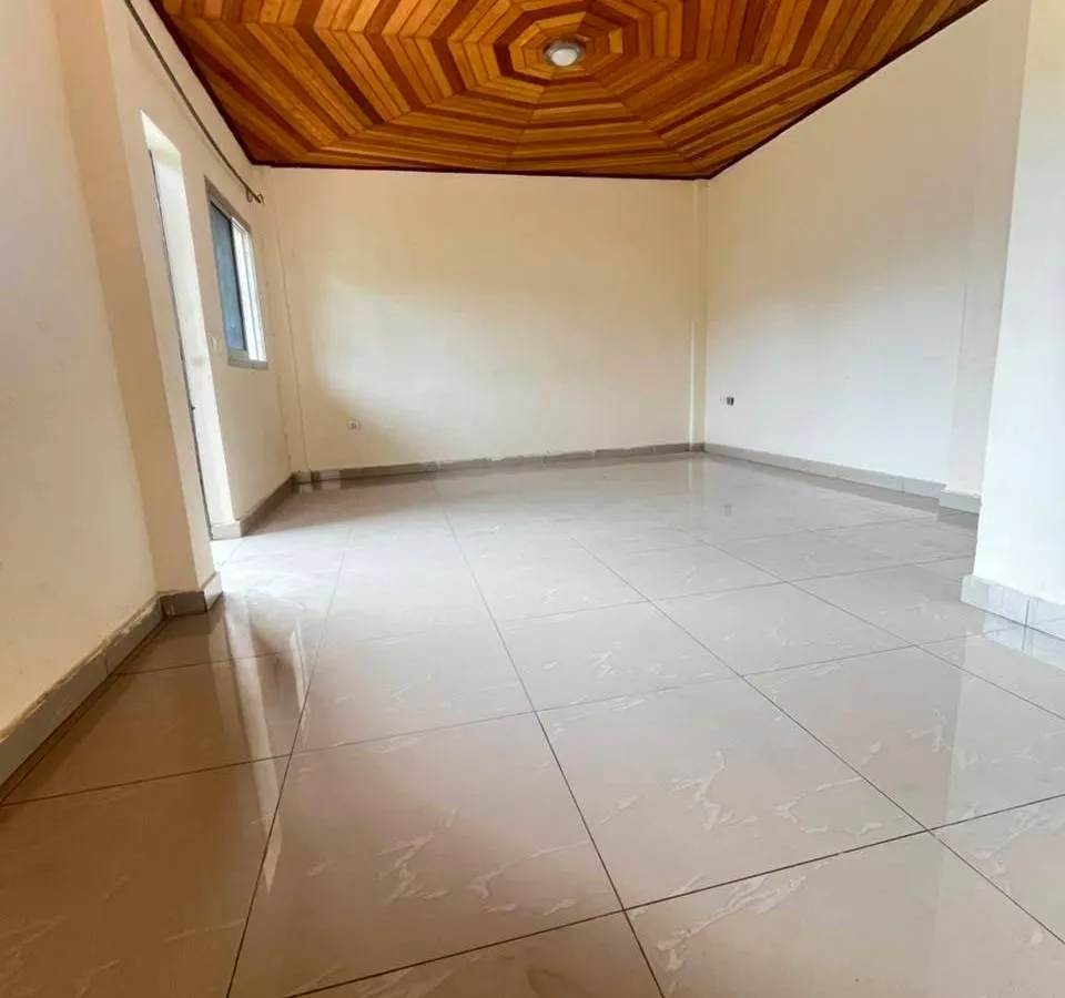 Appartement moderne 2 chambres récemment libéré à PK12