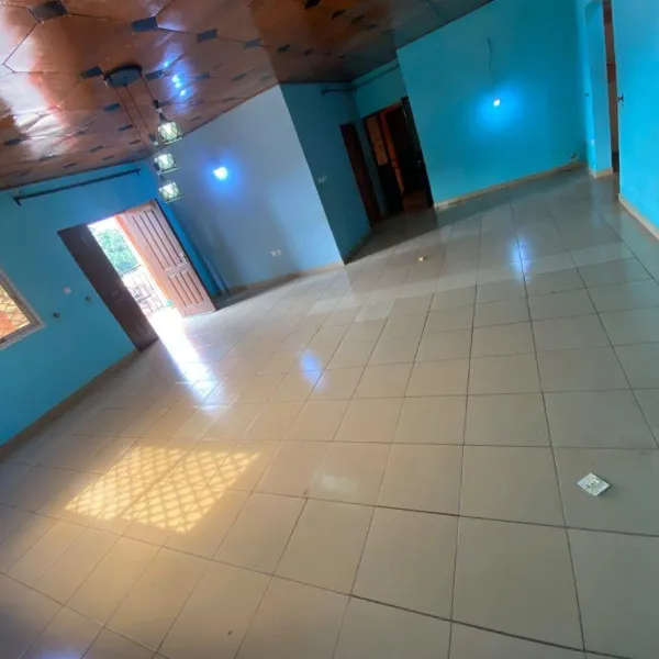 Appartement moderne 2 chambres à louer à Nkolmesseng