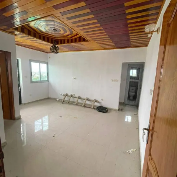 Studio à louer à Ndogpassi