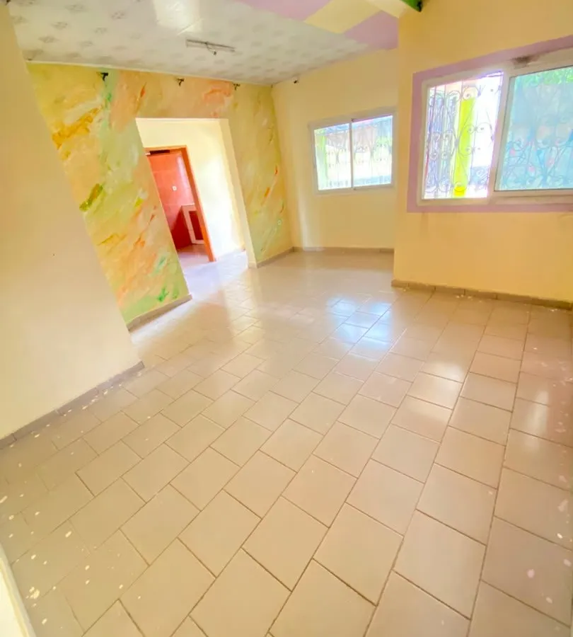 Appartement 2 chambres à louer à Oyomabang