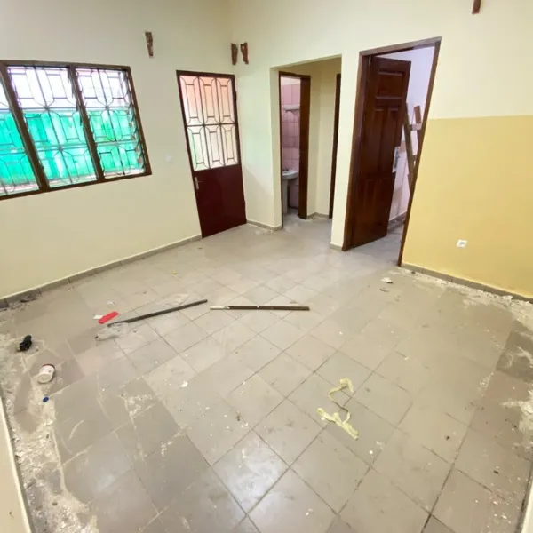 Studio moderne à louer à Etoug-Ebé