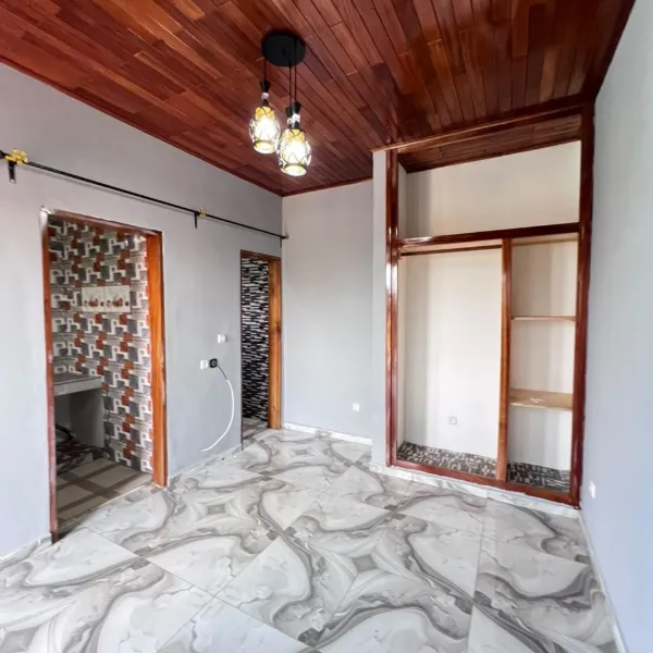 Chambres modernes à louer à Messassi