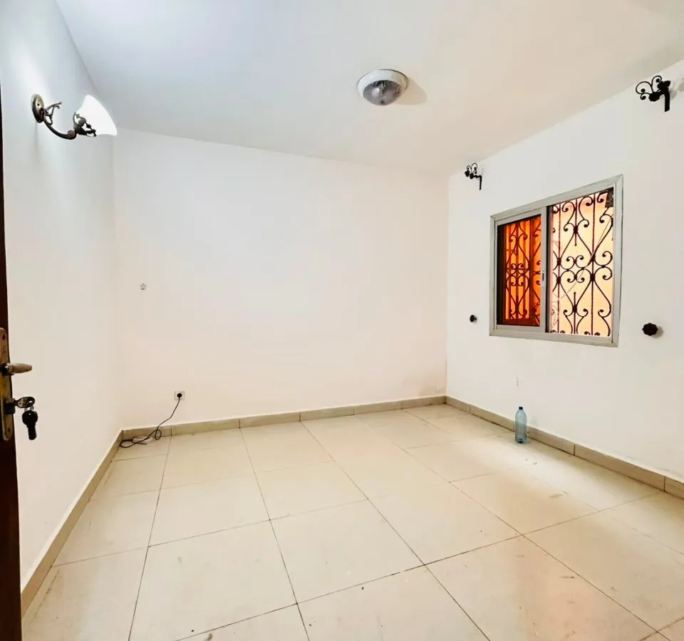 Appartement moderne 2 chambres à louer à Mendong