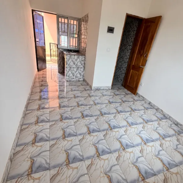 Chambres neuves avec coin cuisine à louer à Mimboman Opep