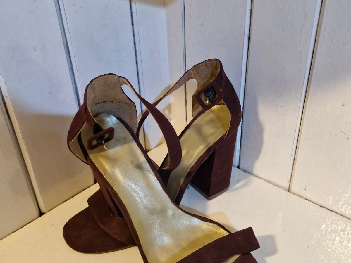 Chaussures marron à talon, en bon état