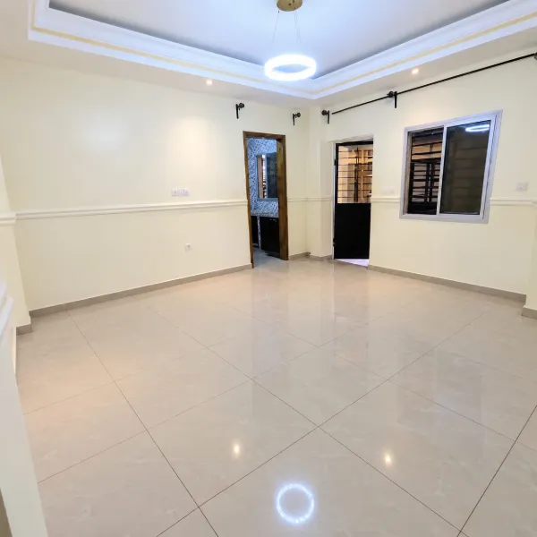 Studio moderne à louer à Nkolfoulou