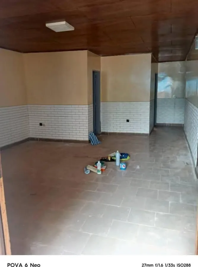Villa 3 chambres à louer à Biyem-Assi Lycée Kameni En Bas