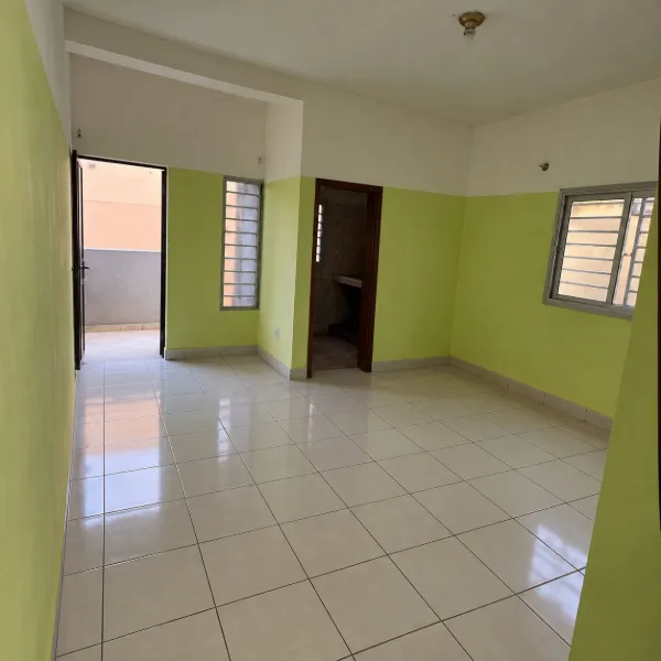 Studio moderne à louer à Deido