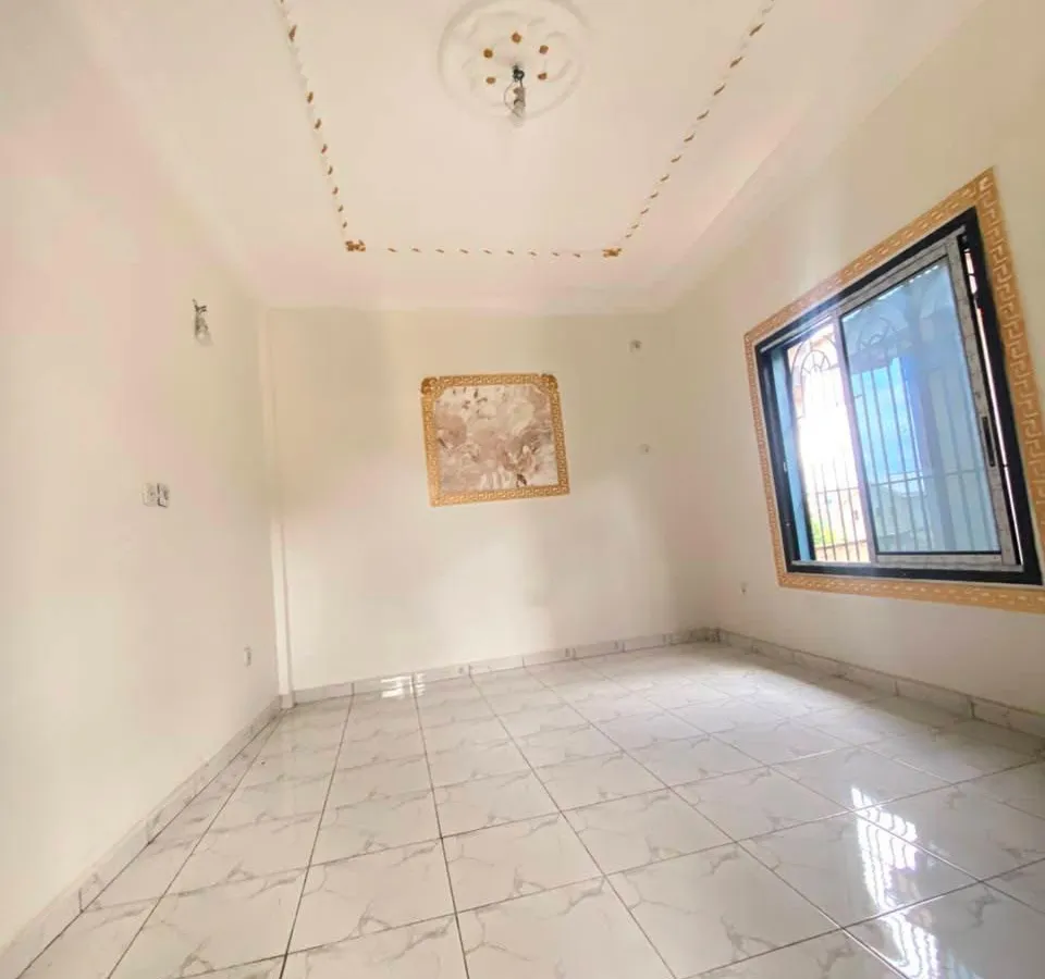 Appartement moderne 2 chambres à louer à Bépanda Axe Lourd