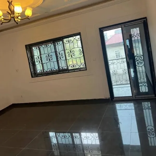 Appartement 2 chambres à louer à Yassa, secteur Logements sociaux