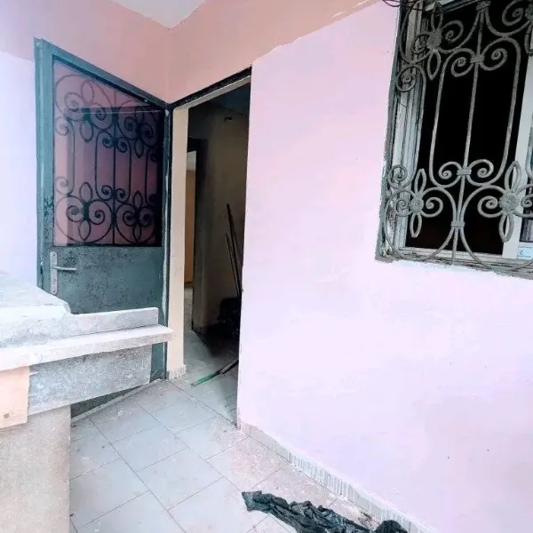 Studio moderne à louer à Tsinga Village