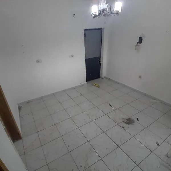 Chambre Moderne à louer à NkOABANG