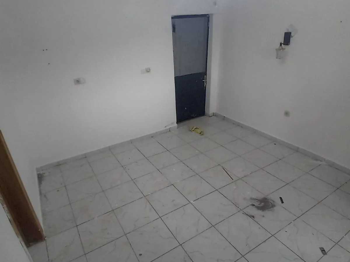 Chambre Moderne à louer à NkOABANG