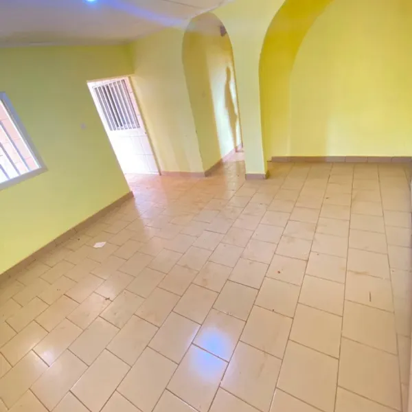 Appartement 3 chambres à louer au Carrefour MEEC